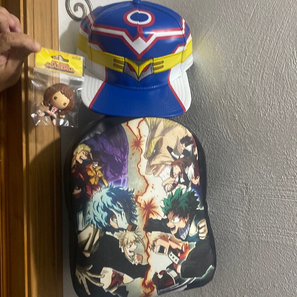 My hero academy battle mini🎒+🧢cap+Ochaco Magnet